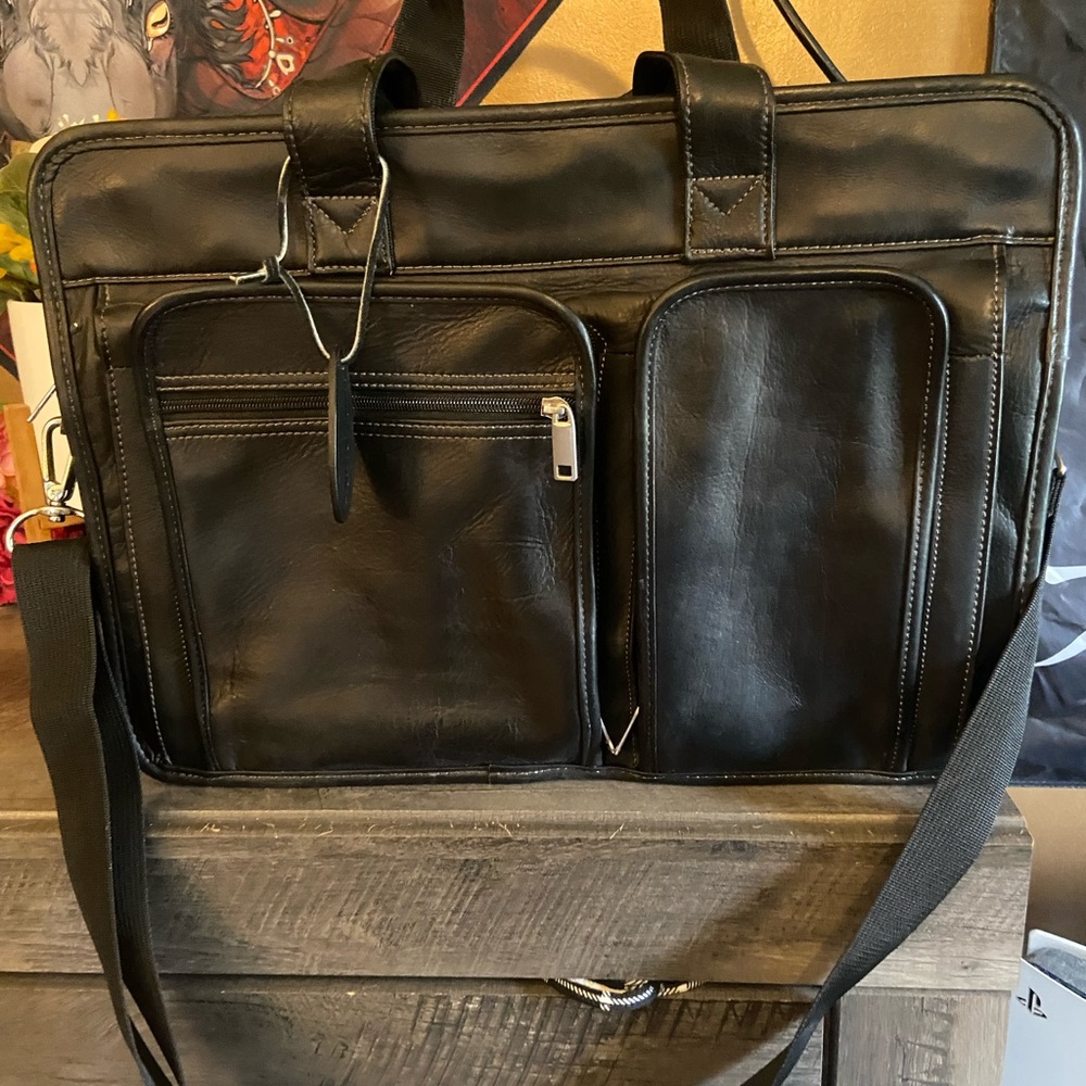 Genuine leather, large black computer bag Wilson’s leather